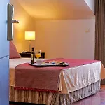 Hotel Las Cabanas 호텔 3*